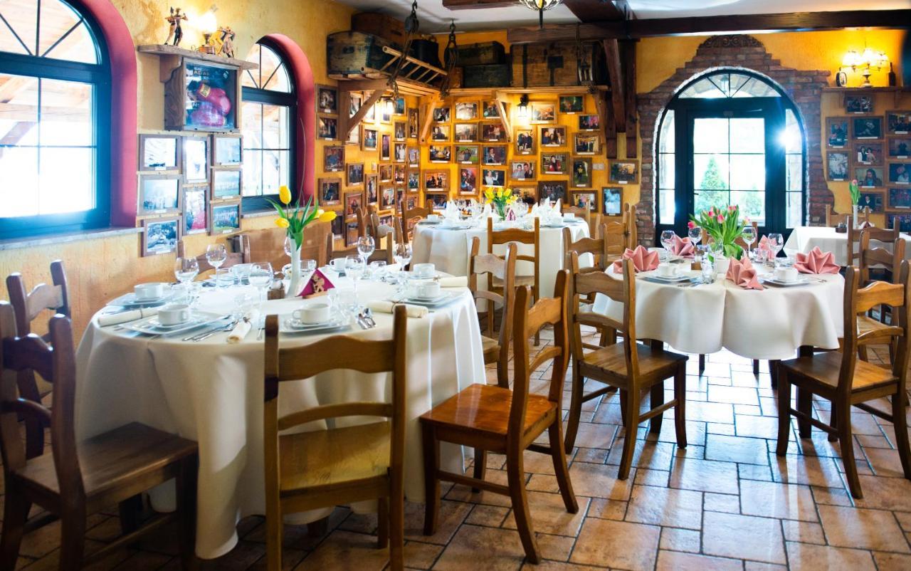 Hotel Restauracja Jas Wedrowniczek Rymanow Luaran gambar
